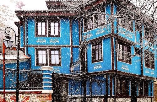 Plovdiv Old Town Hotel | PULPUDEVA Family Hotel: Top-Rated Stay with Hot Tub & Kitchen
