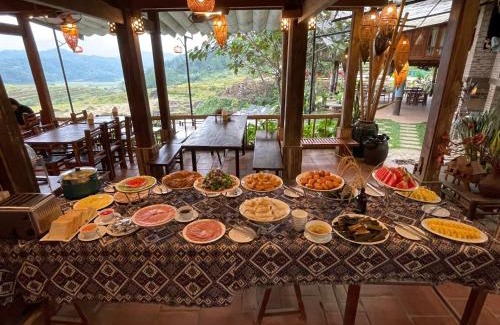 Kho Muong House | Relax at Puluong Valley Home with Oceanfront Views