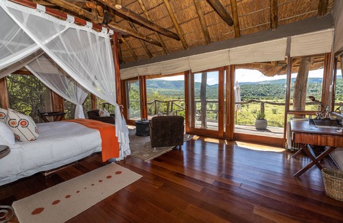 Grahamstown Cabin | Experience Ultimate Safari at Pumba Private Game Reserve