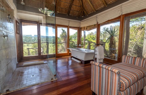 Grahamstown Cabin | Experience Ultimate Safari at Pumba Private Game Reserve