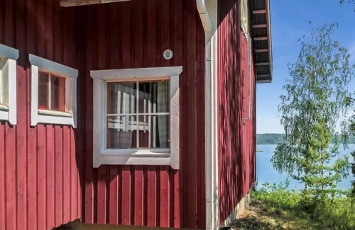 Pargas House | Lake View Retreat at Punasotka 2 by Interhome