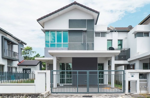 Bandar Puncak Alam House | Family-Friendly Escape at Puncak Alam Double Storey Home