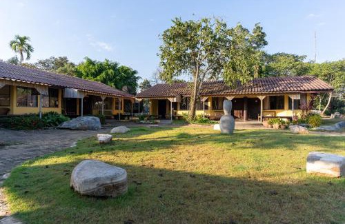 Sai Yok Resort | Relax at Pung-Waan Resort with Pool & Family-Friendly Fun