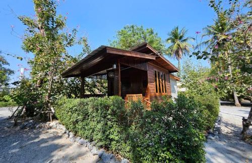 U Thong Hotel | Punnattha House by Peema Villa