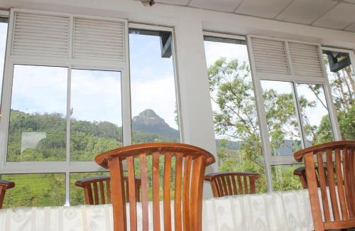 Nallathanniya Hotel | Relaxing Stay at Punsisi Resort - Adam's Peak with Breakfast