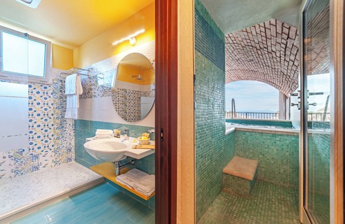 Succhivo Hotel | Escape to Punta Chiarito Resort: A 4-Star Retreat