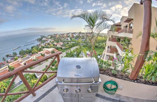 La Cruz de Huanacaxtle House | Punta Esmeralda: Beachfront Paradise with Pools & Spa