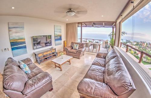 La Cruz de Huanacaxtle House | Punta Esmeralda: Beachfront Paradise with Pools & Spa