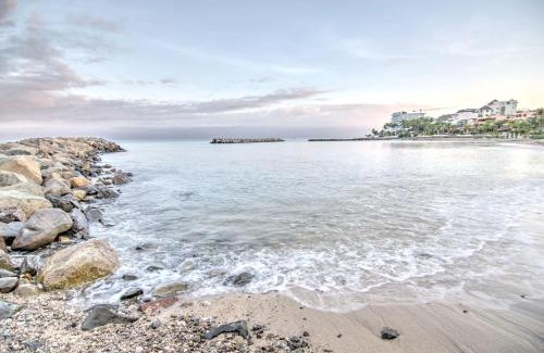 La Cruz de Huanacaxtle House | Punta Esmeralda: Beachfront Paradise with Pools & Spa