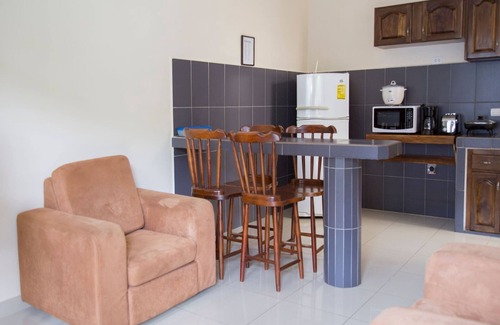 Punta Leona Hotel | Family-Friendly Punta Leona with Pool & Restaurant Access