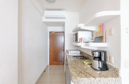 Punta Negra Apartment | Beachfront Studios at Punta Mita Litibu: Kitchen Amenities