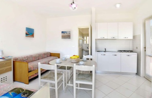 Morcone Apartment | Oceanfront Escape at Punta Morcone with Spa & Pet Friendly