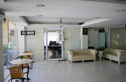 Tha Pho Hotel | Family-Friendly Retreat at Punya Garden with Kitchen Access