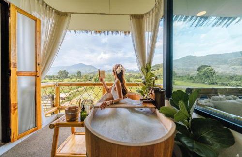 Pua Hotel | Discover Pupah Kanna Pua: Oceanfront Gem with Pool