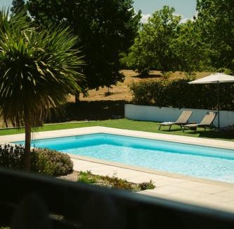 Oliveira do Hospital House | Nature Retreat: Pura - 4-Star Oceanfront Getaway