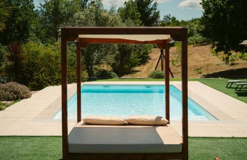 Oliveira do Hospital House | Nature Retreat: Pura - 4-Star Oceanfront Getaway