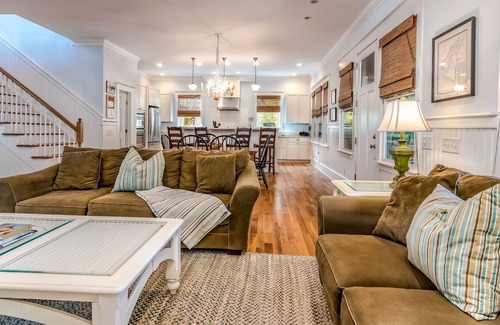 Cape Fear Station House | Explore Pura Vida: Family-Friendly Retreat with Kitchen