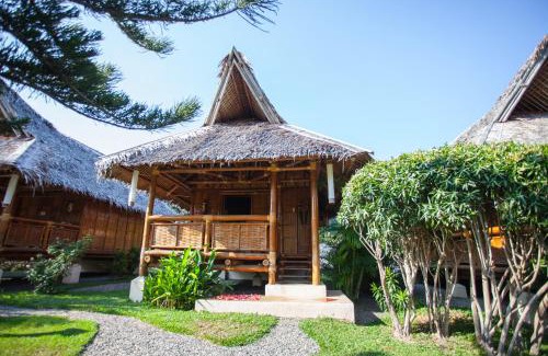 Dauin Resort | Pura Vida Beach & Dive Resort: 9/10 Rated with Ocean View