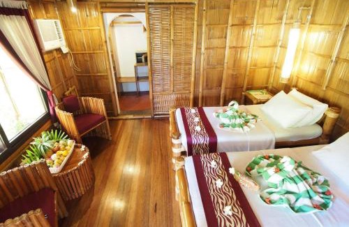 Dauin Resort | Pura Vida Beach & Dive Resort: 9/10 Rated with Ocean View