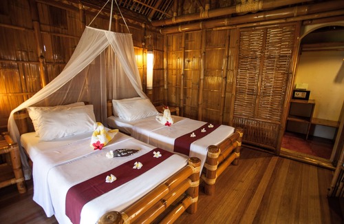Dauin Hotel | Relax at Pura Vida Beach & Dive Resort - Rated 9.4/10