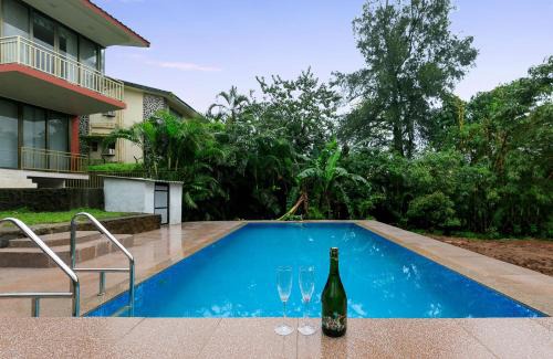 St.Stanislaus Villa Villa | Experience Pura Vida: Hill-View Villa with Pool & Breakfast