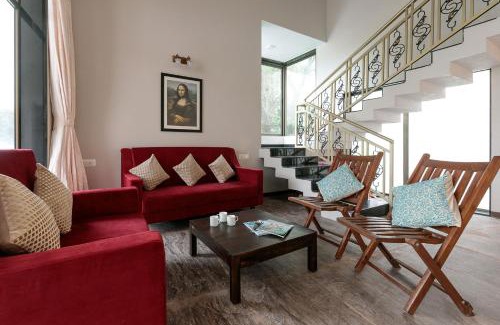St.Stanislaus Villa Villa | Experience Pura Vida: Hill-View Villa with Pool & Breakfast