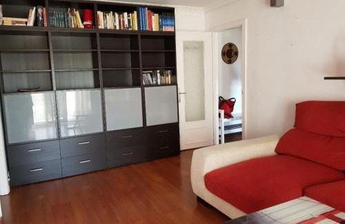 La Oliva Apartment | Pura Vida in Sevilla: Family-Friendly Stay with High Ratings