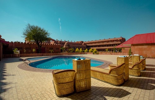 Sawai Madhopur Hotel | Experience Puratan Qila: 5-Star Comfort with Top Amenities