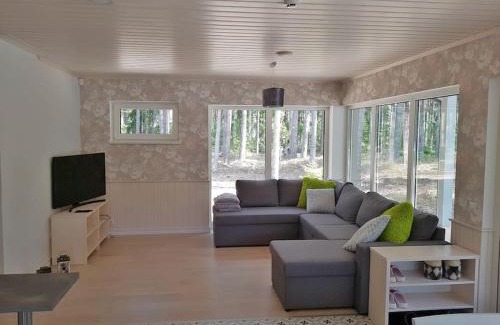 Elbiku House | Experience Puraviku Puhkemaja: Oceanfront Retreat Rated 9.7