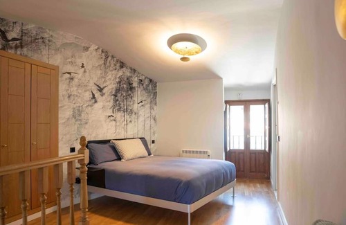 Patones de Arriba Ski Chalet | Discover Pure Lodge: Family-Friendly Getaway in Patones