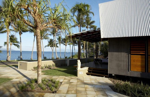 Nelly Bay Villa | Discover Pure Magnetic Villa 1 with Oceanfront Pool Access