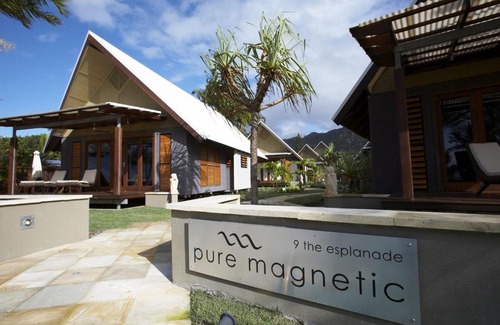 Nelly Bay Villa | Discover Pure Magnetic Villa 1 with Oceanfront Pool Access