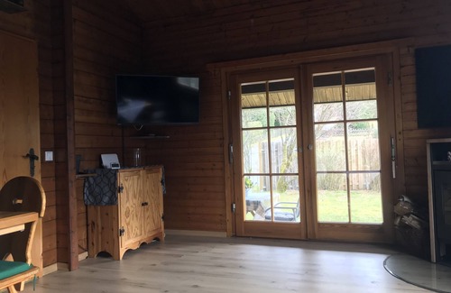 Herscheid Cabin | Unwind in Sauerland: Top-Rated Hotel with Breakfast & Kitchen