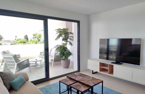 Alcorrin Apartment | Oceanfront Retreat at Pure South with Pool & Spa Access