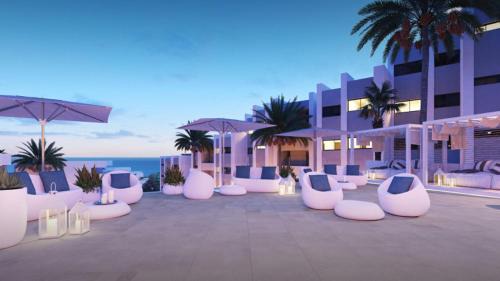 Alcorrin Apartment | Inviting Pure South Residence with Oceanfront Views
