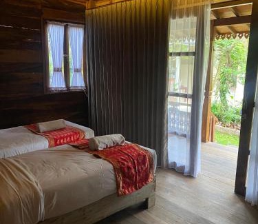 Kemenuh House | Discover Comfort at Puri Amartha: Pool, Breakfast & More