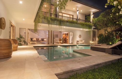 Batu Bolong Villa | Experience Puri Temple: Oceanfront 3 Bedroom Oasis