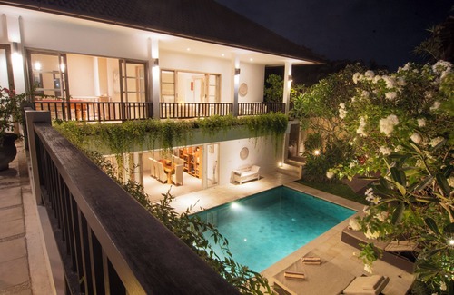 Batu Bolong Villa | Experience Puri Temple: Oceanfront 3 Bedroom Oasis