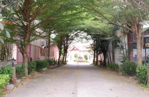 Pluak Daeng Hotel | Family-Friendly Getaway at Purinplace Hotel