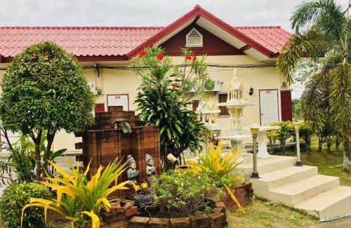 Pluak Daeng Hotel | Family-Friendly Getaway at Purinplace Hotel