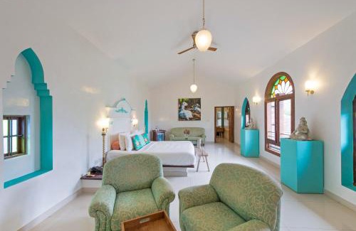 Muhamma Resort | Relax at Purity by Lake Vembanad: 4-Star Comfort Awaits
