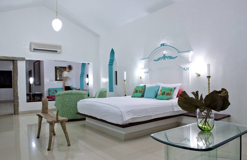 Muhamma Hotel | Escape to Purity at Lake Vembanad: Family-Friendly Retreat