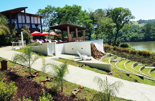 El Soberbio Hotel | Puro Moconá Lodge: Oceanfront Bliss with Pool & Dining