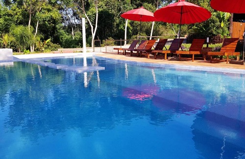 El Soberbio Hotel | Puro Moconá Lodge: Oceanfront Bliss with Pool & Dining