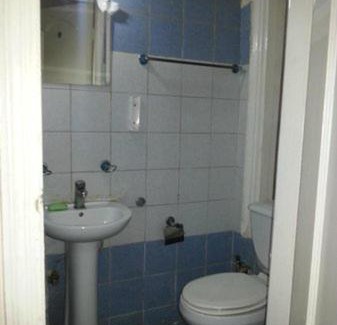 Varanasi House | Pet-Friendly Purple Cottages: Cozy 2-Bedroom Apartment