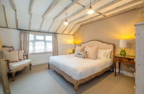 Burton Joyce House | Purple Poppy Cottage