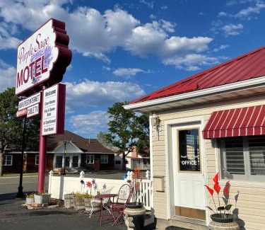 Panguitch Hotel | Family-Friendly Stay at Purple Sage Motel, Rated 8.9/10