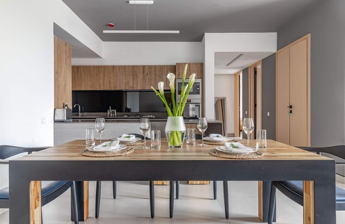 Kilimani Apartment | Experience Purple Stays By YourHost: 4-Star Guest Favorite