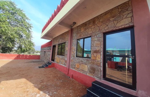 Pushkar Resort | Experience Nature at Pushkar Retreat Resort with Mountain Views