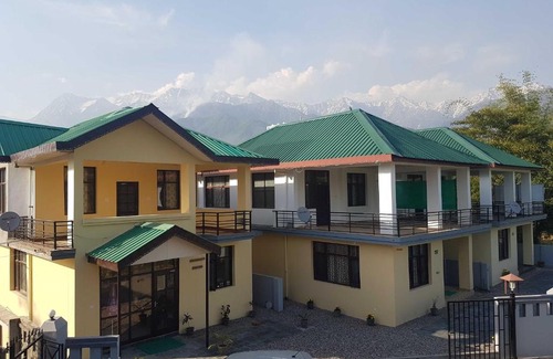 Gadiara House | Discover Pushpak Suite at Ekaant Homes - Family Friendly Stay